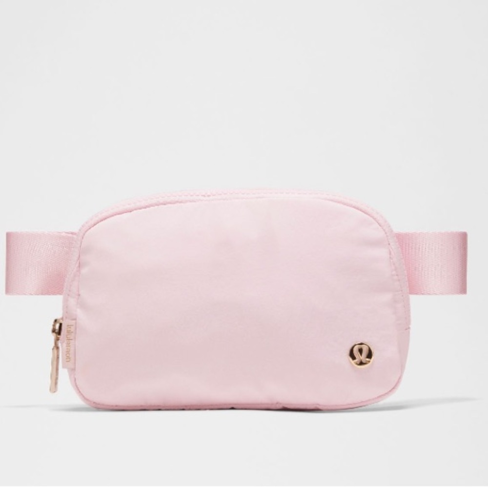 Lululemon Everywhere Belt Bag in Blissful Pink and GOLD hardware
